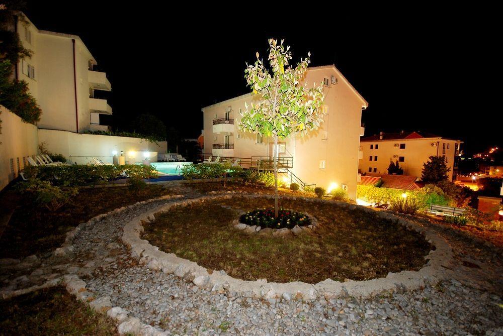 Magnolija Becici (Budva)